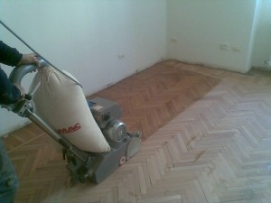 Manutenzione leida pavimenti Come pulire il parquet verniciato